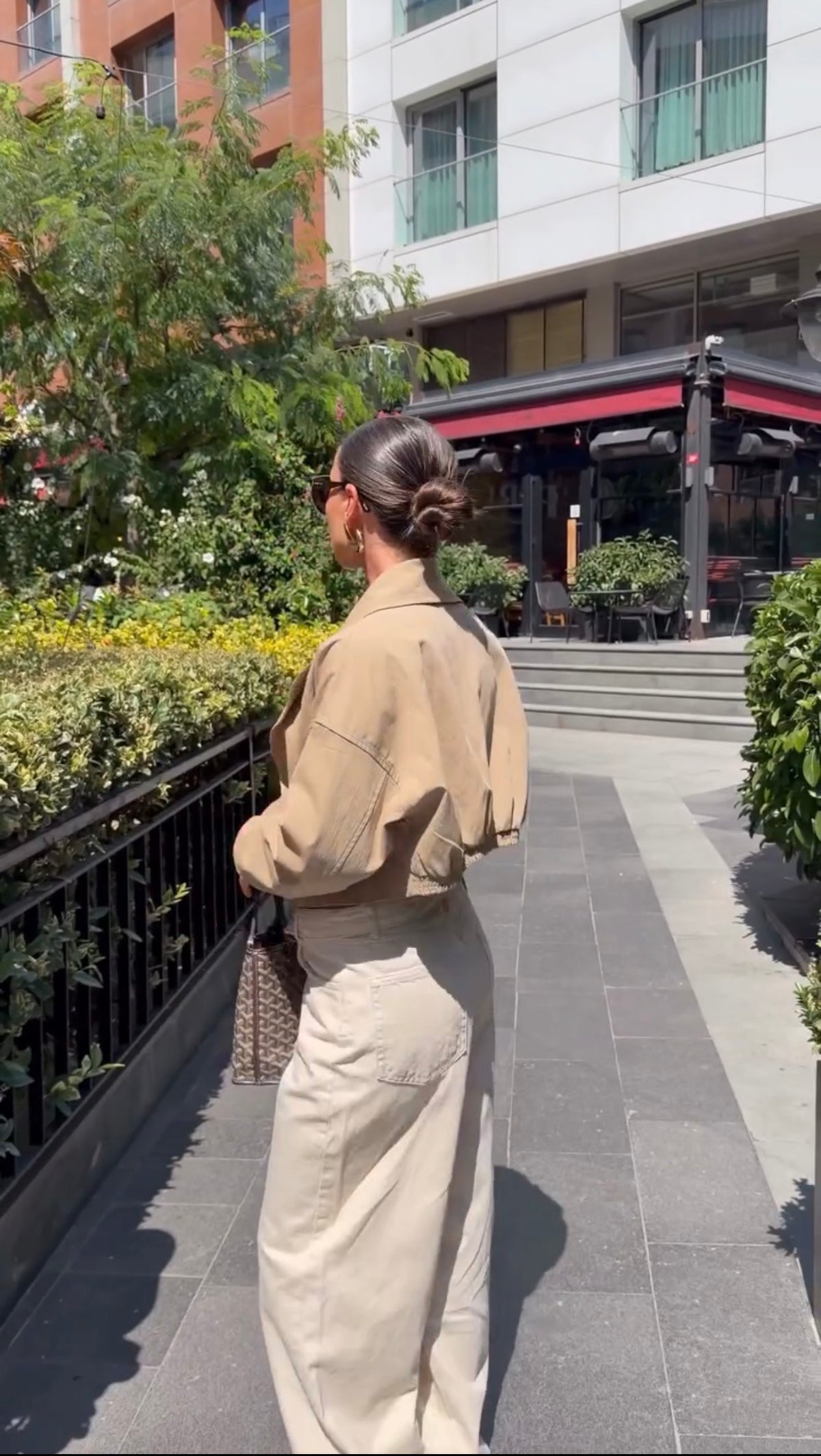 The Élan Cropped Trench Jacket