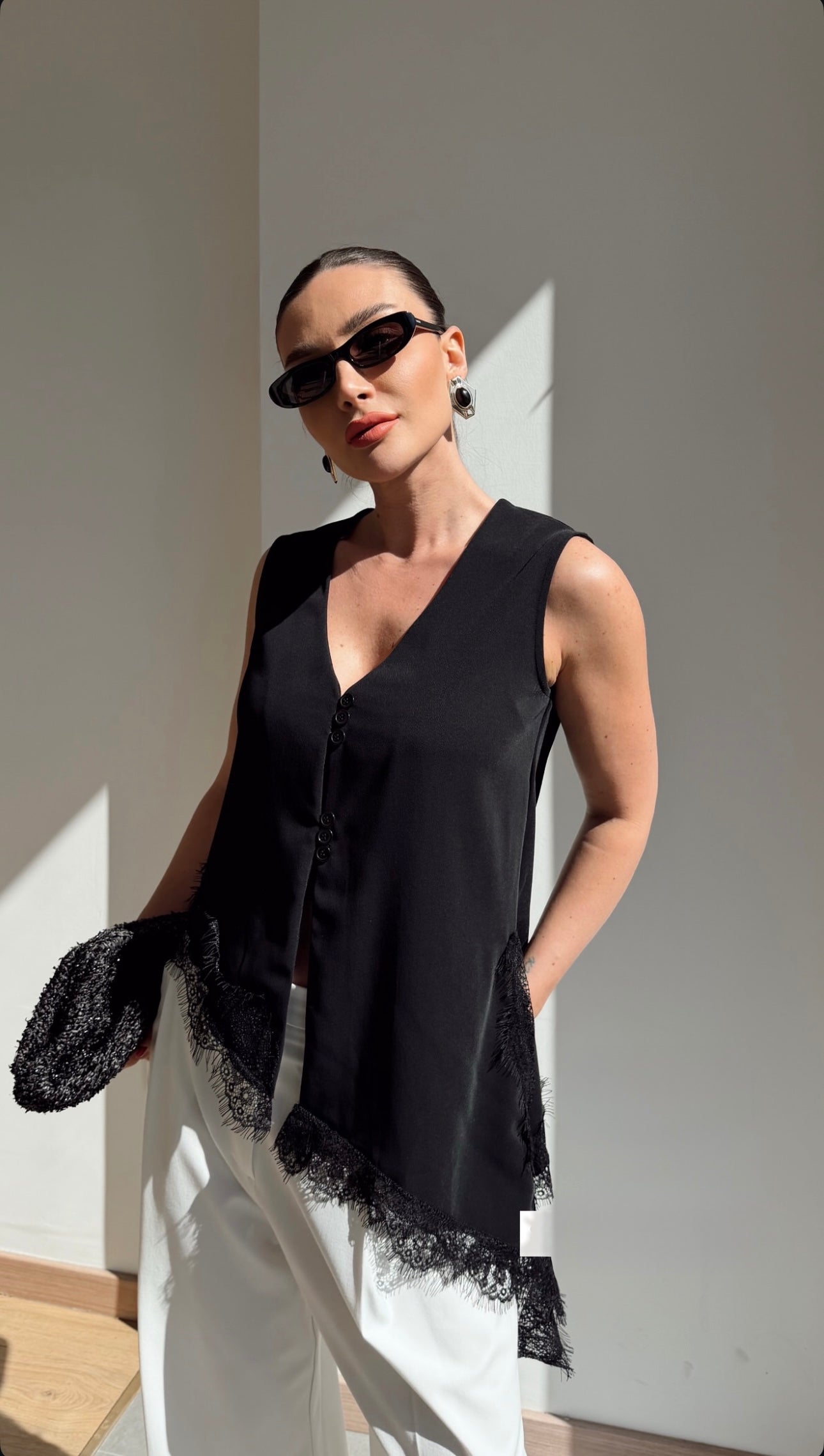 Olso Lace Vest
