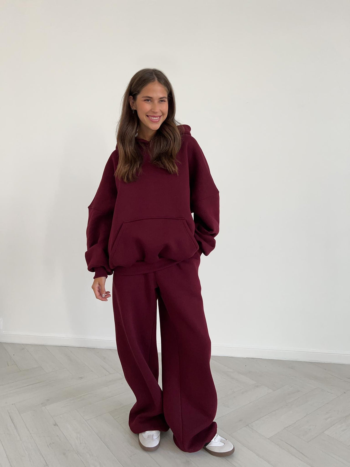 Flowing tracksuit